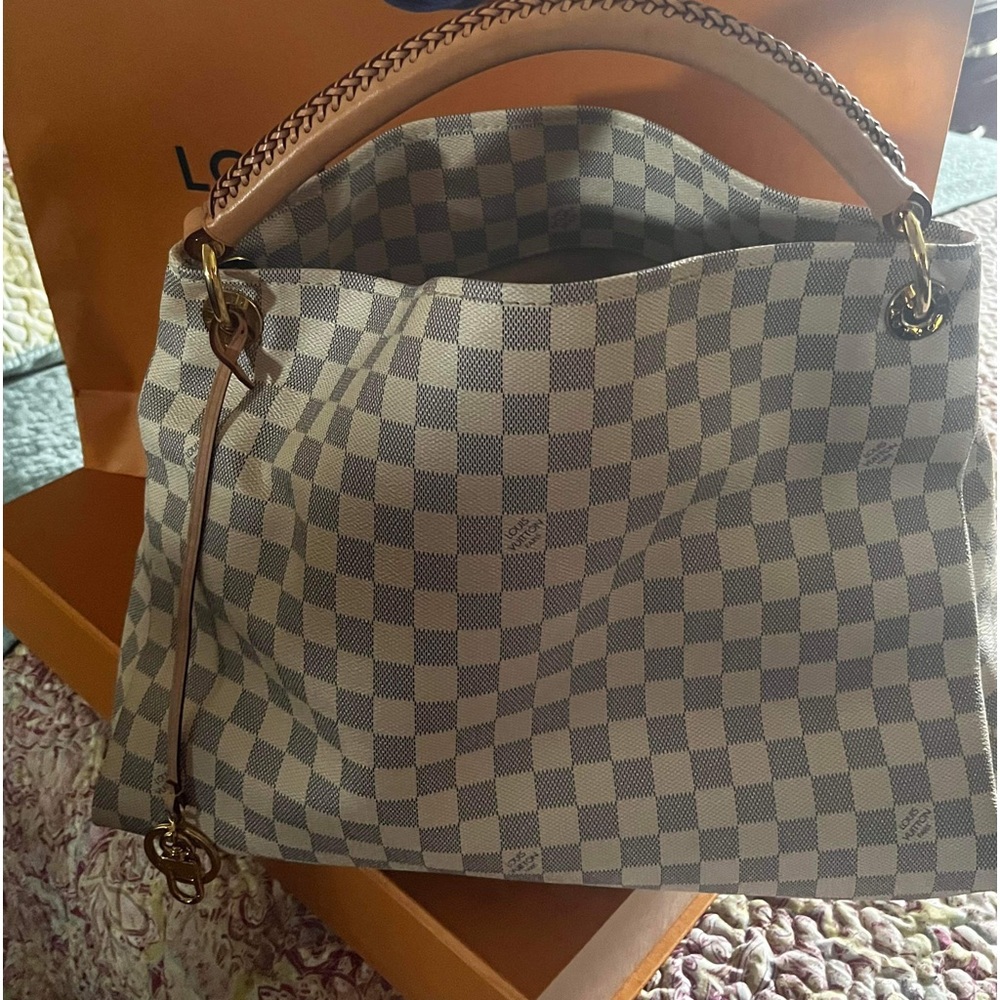 Like new Louis Vuitton Damier Azure Artsy.